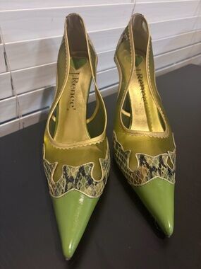 J.Renee Lime Green Pointed-Toe Dress Pumps with Snake-Print Trim (Heel Cap Flaw)